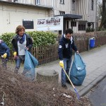 Reinigung unseres Rathausparks in Osterath 16
