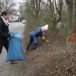 Reinigung unseres Rathausparks in Osterath 24